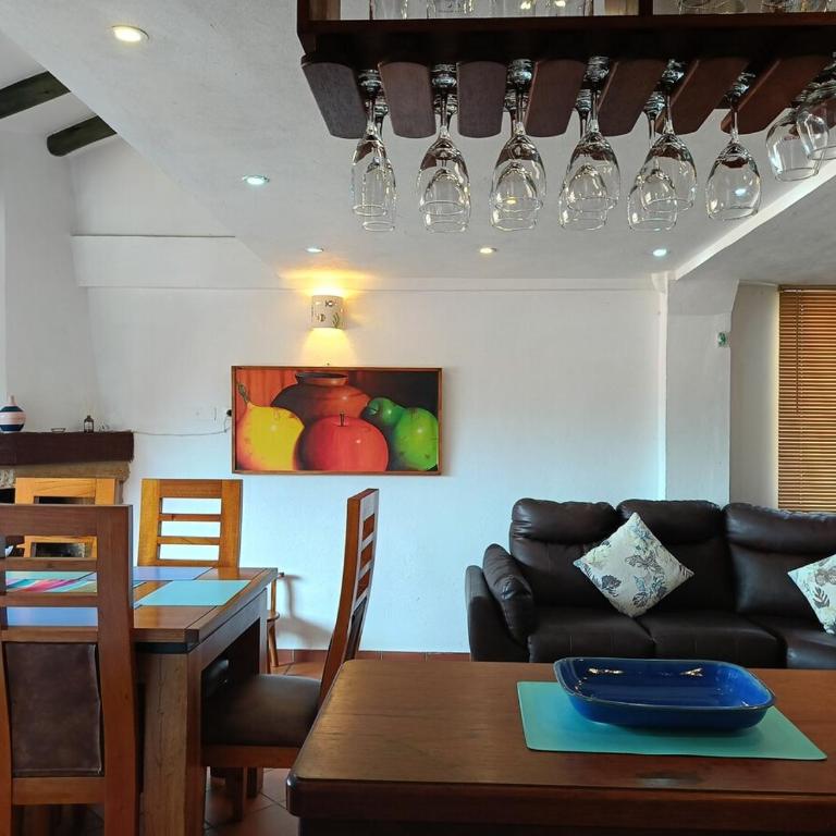 Apartamento inolvidable a 4 cuadras de la plaza - Three-Bedroom Standard Apartment - 2