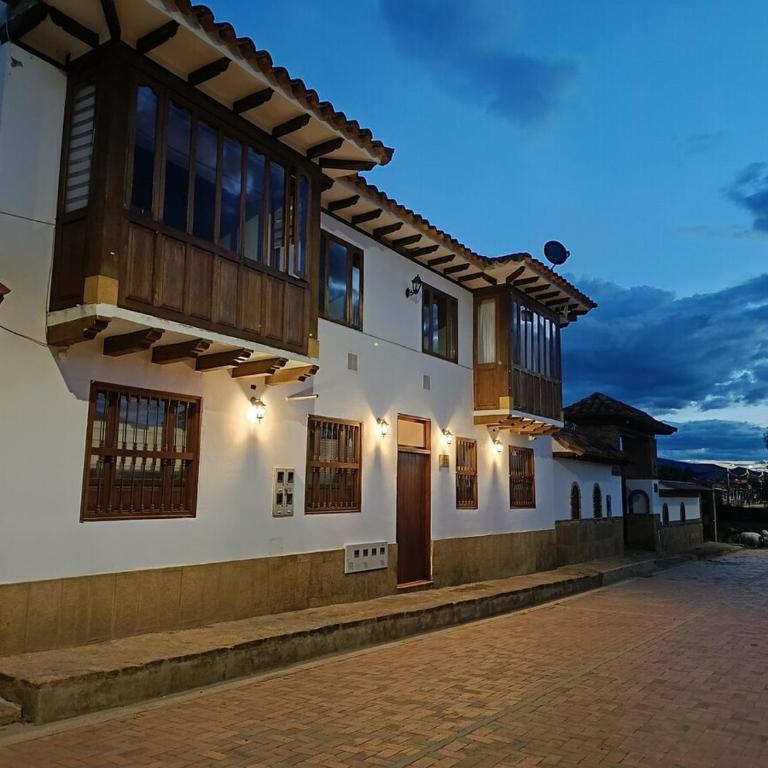Apartamento inolvidable a 4 cuadras de la plaza - Three-Bedroom Standard Apartment - 15