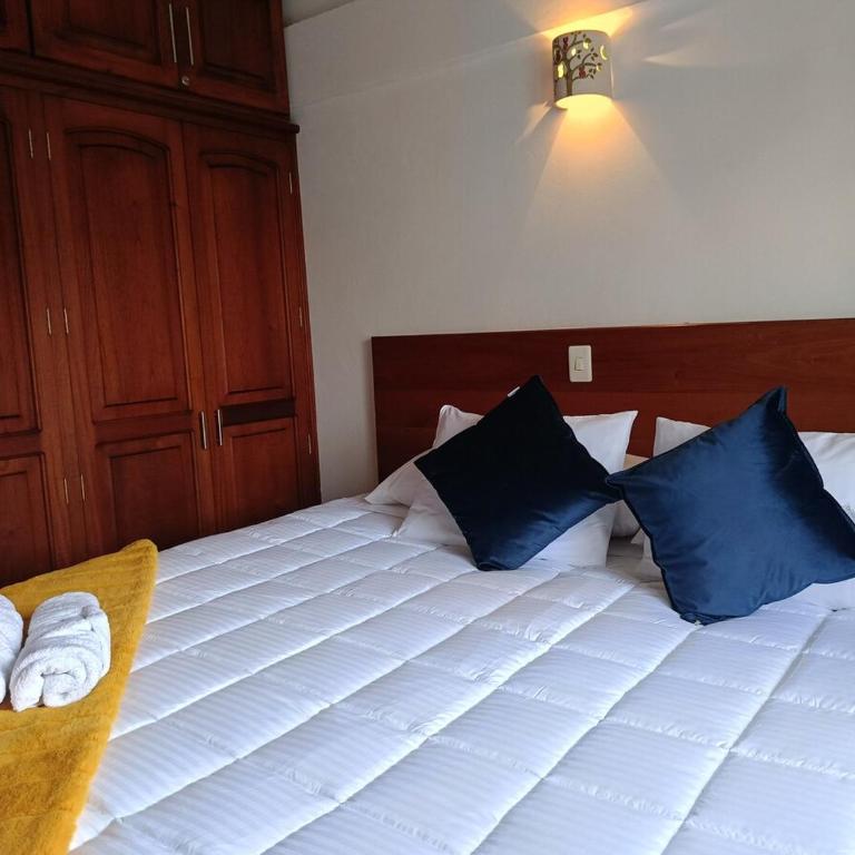 Apartamento inolvidable a 4 cuadras de la plaza - Three-Bedroom Standard Apartment - 5