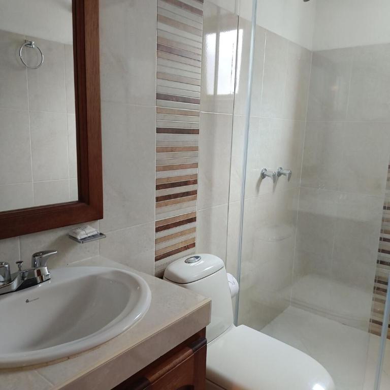 Apartamento inolvidable a 4 cuadras de la plaza - Three-Bedroom Standard Apartment - 11