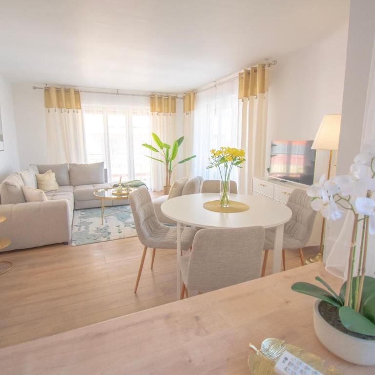 Bright 1Bedroom Apartment, Steps to Juan les Pins Beach - Appartement 1 Chambre - 7
