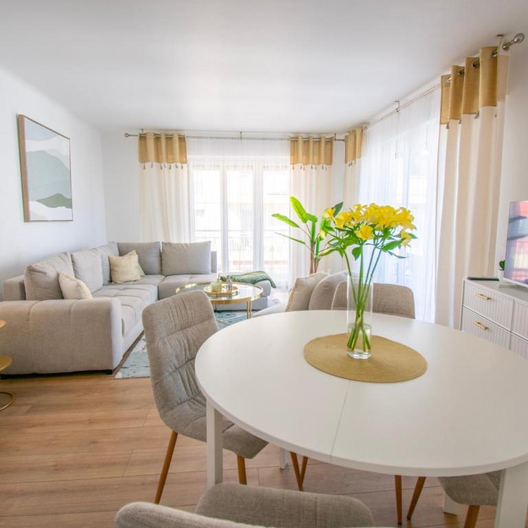 Bright 1Bedroom Apartment, Steps to Juan les Pins Beach - Appartement 1 Chambre - 1