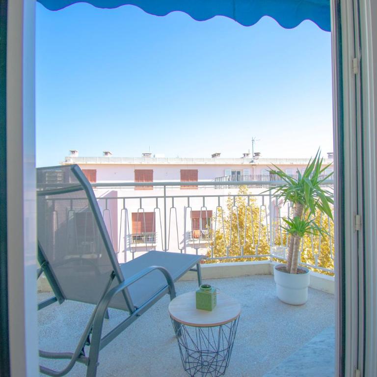 Bright 1Bedroom Apartment, Steps to Juan les Pins Beach - Appartement 1 Chambre - 3