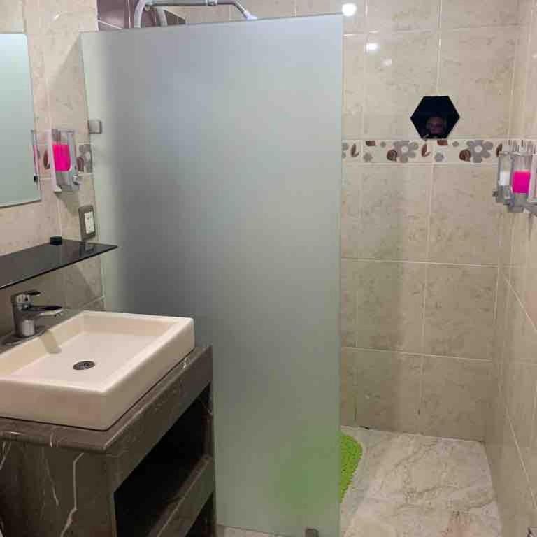 CASA LA VICTORIA 3 bedrooms one floor - Three-Bedroom House - 3