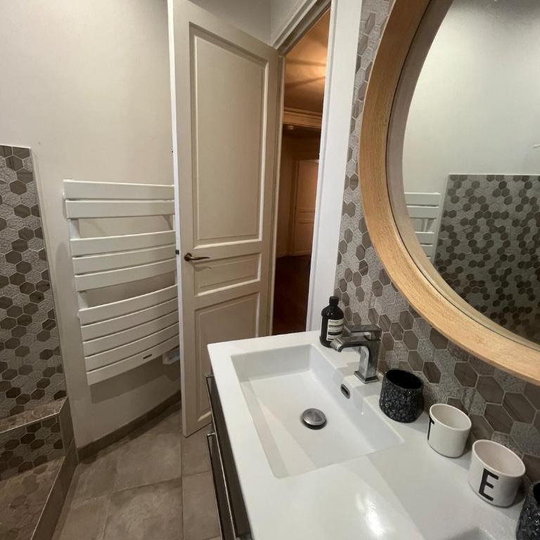 Eiffel Tower 4P apartment - Passy - quiet - - Appartement 3 Chambres - 4
