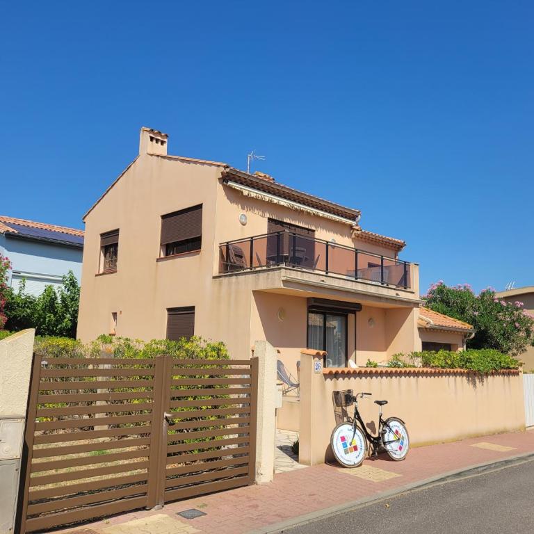 VUE MER Maison individuelle 30 m de la plage 4 chambres 10 couchages jardin parking LXRM26 - Maison 4 Chambres - 20