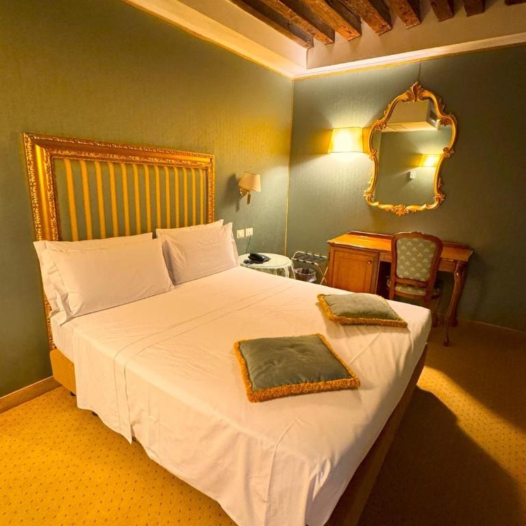 Hotel Corte Contarina - Camera Tripla Superior - 7