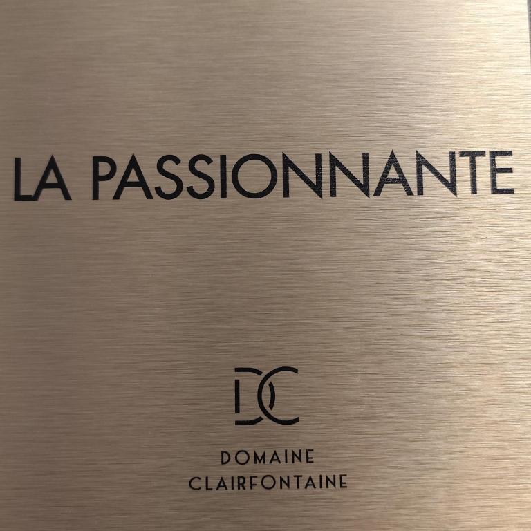 Domaine Clairfontaine Noyarey - Suites Junior - Chambre Double ou Lits Jumeaux - Vue sur Jardin - 1