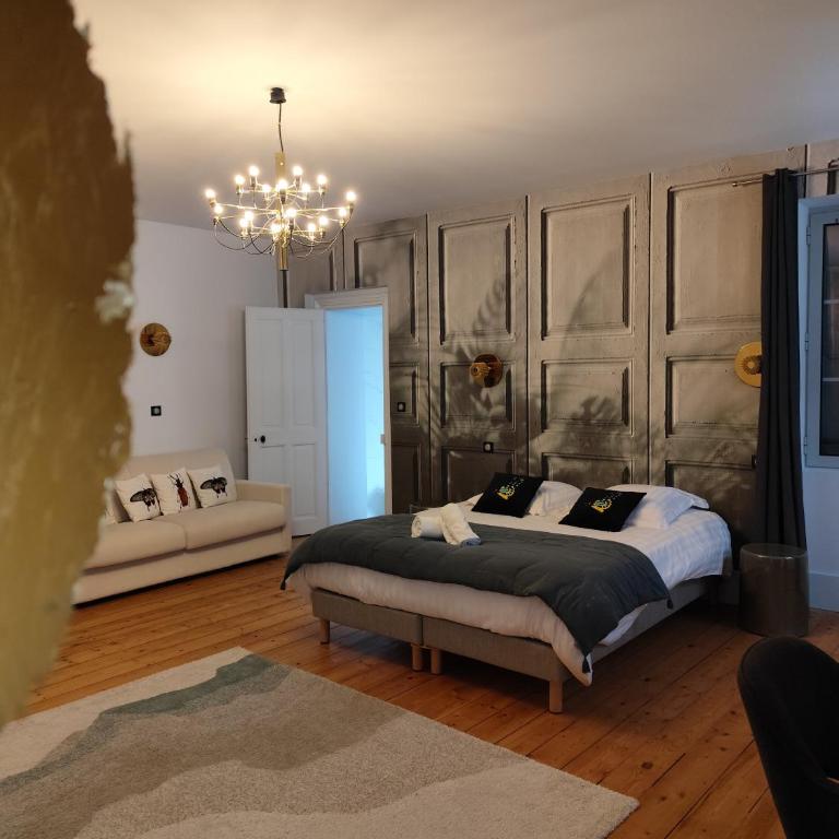 Domaine Clairfontaine Noyarey - Suites Junior - Chambre Double ou Lits Jumeaux - Vue sur Jardin - 4