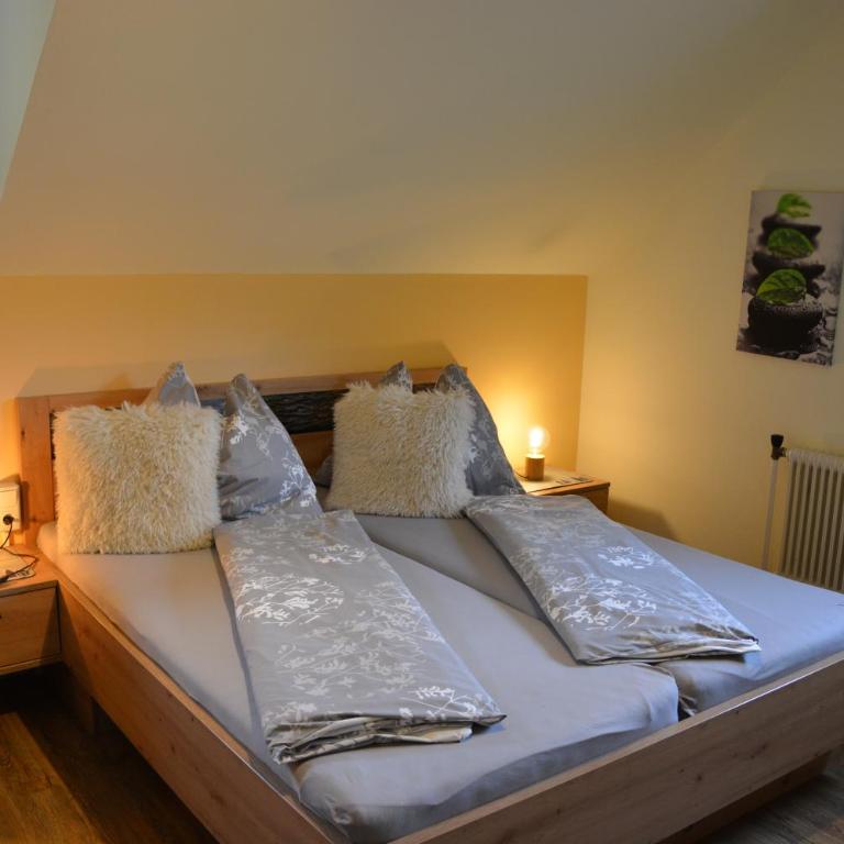 Pension Stieber - Chambre Quadruple avec Baignoire - 22