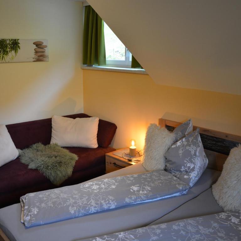 Pension Stieber - Chambre Quadruple avec Baignoire - 12