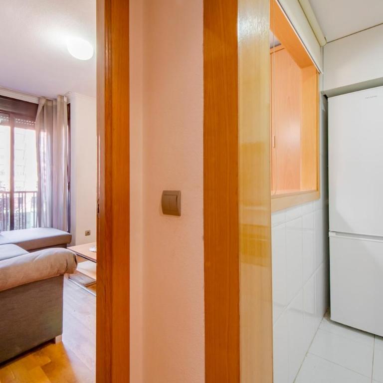 Luxury Apartment Barajas - One-Bedroom Apartment - 3
