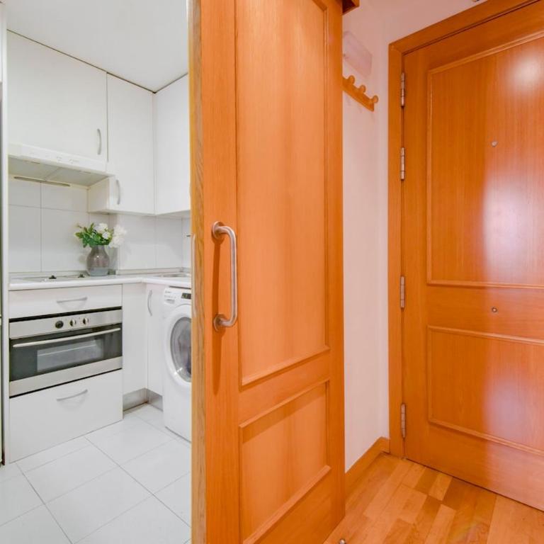 Luxury Apartment Barajas - One-Bedroom Apartment - 17