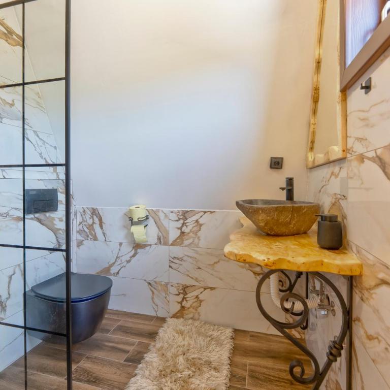 TheViewResort - Brvnara sa 3 Spavaće Sobe - 4