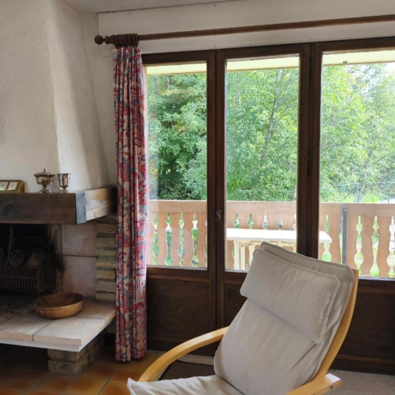 Appartement cosy avec piscine ski à proximité - Appartement - 4