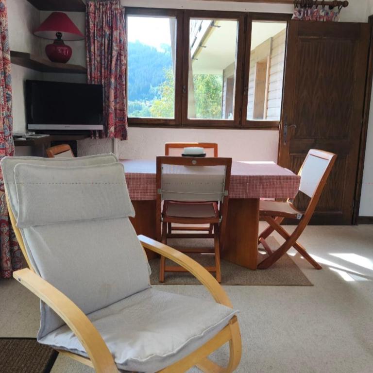 Appartement cosy avec piscine ski à proximité - Appartement - 8