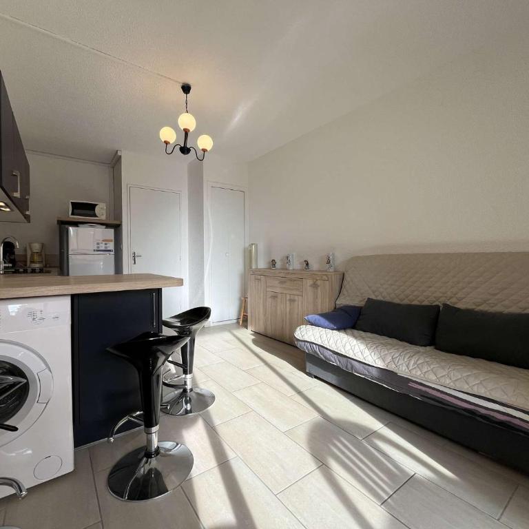 Appartement calme avec piscine commune et loggia GN050-489 - Studio - 2