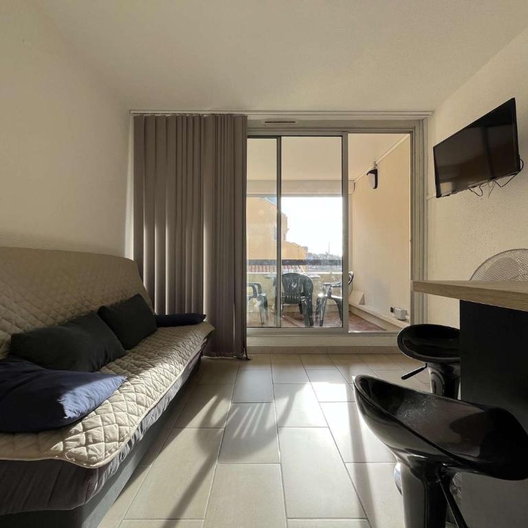 Appartement calme avec piscine commune et loggia GN050-489 - Studio - 8