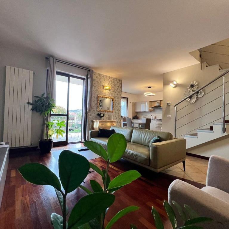 2 Bedrooms, Airco, Parking, near Lake by Kibilù Affitti Brevi - Appartamento con 2 Camere da Letto e Balcone - 1