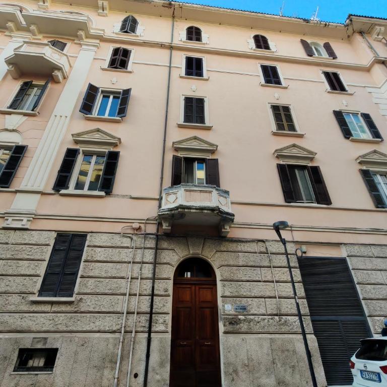 Nonni's Home - Two-Bedroom Apartment - 2