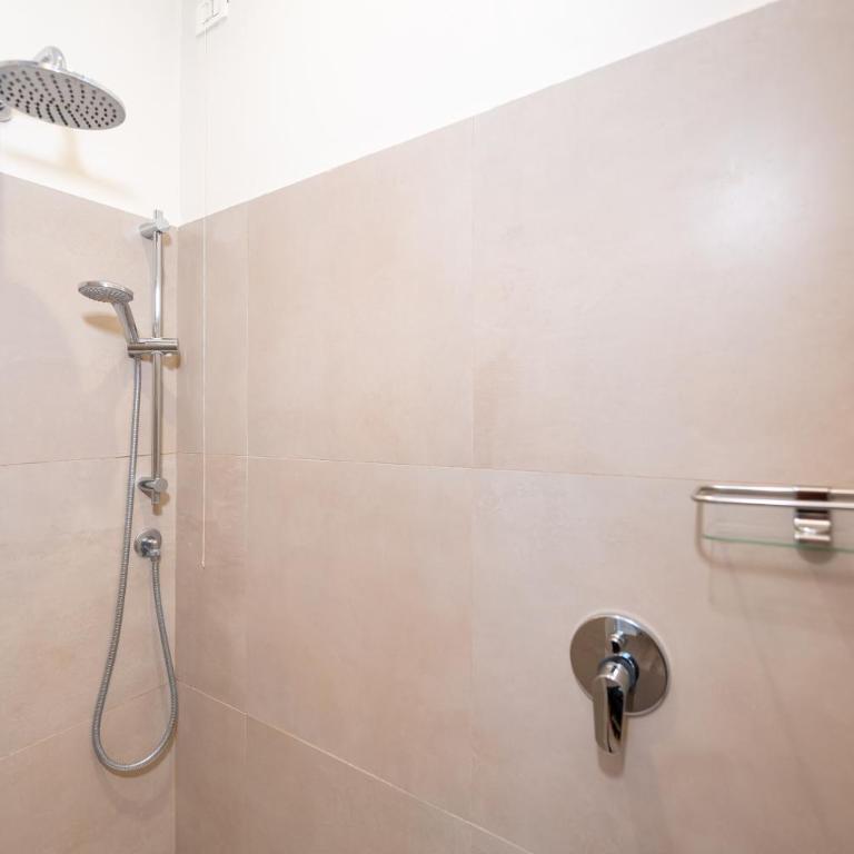 Arena Prestige - One-Bedroom Apartment - 9