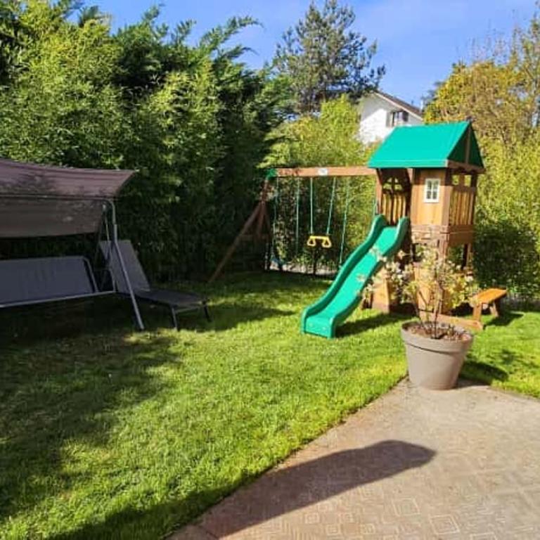Charming family villa - Villa - 54