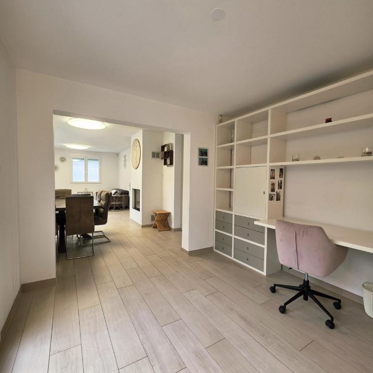 Charming family villa - Villa - 47