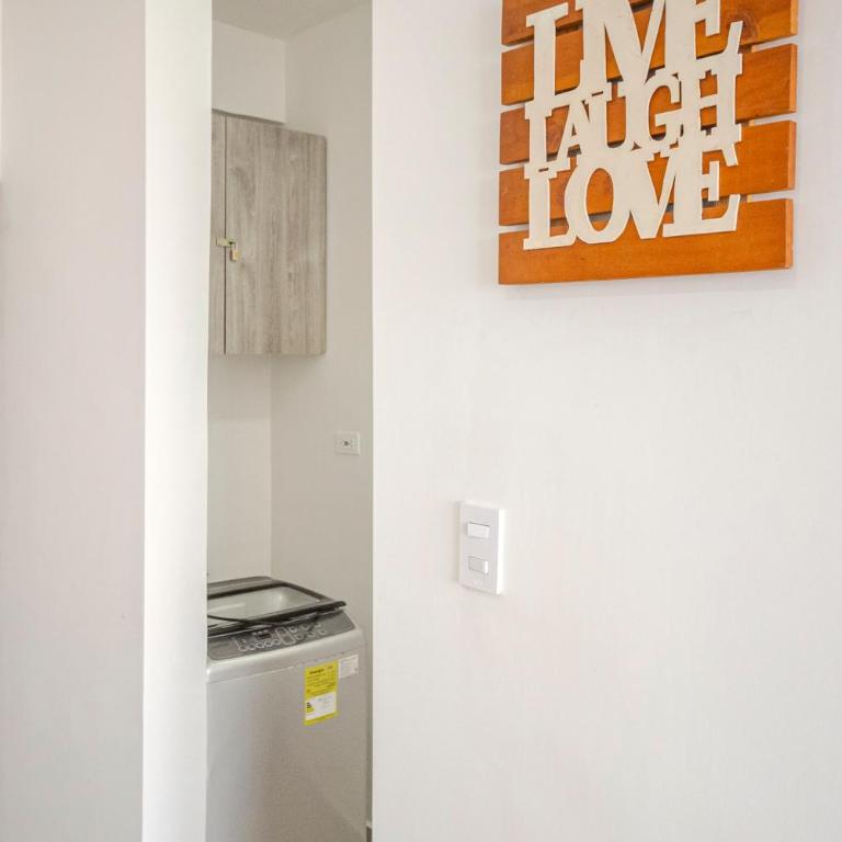 Apartamento 2BR con vista al mar y cerca al aeropuerto - Two-Bedroom Apartment - 9