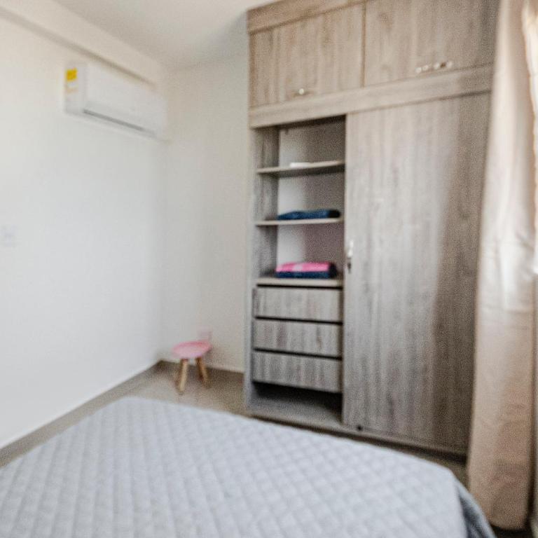 Apartamento 2BR con vista al mar y cerca al aeropuerto - Two-Bedroom Apartment - 14