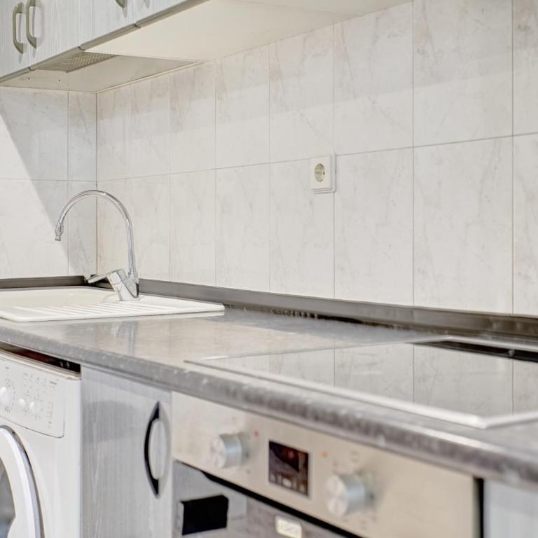 Buenaventura by Clabao - Three-Bedroom Apartment - 23