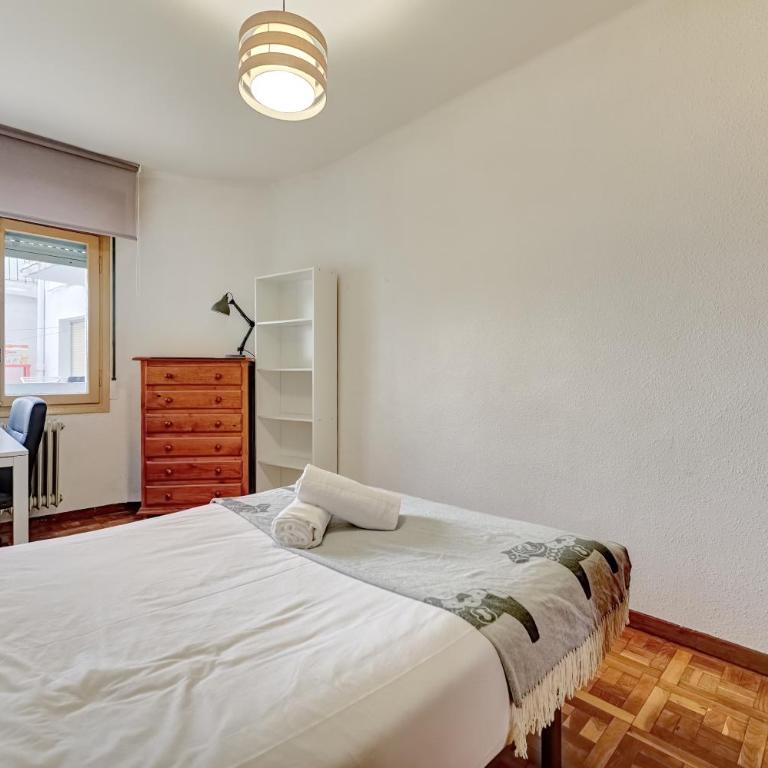 Buenaventura by Clabao - Three-Bedroom Apartment - 4