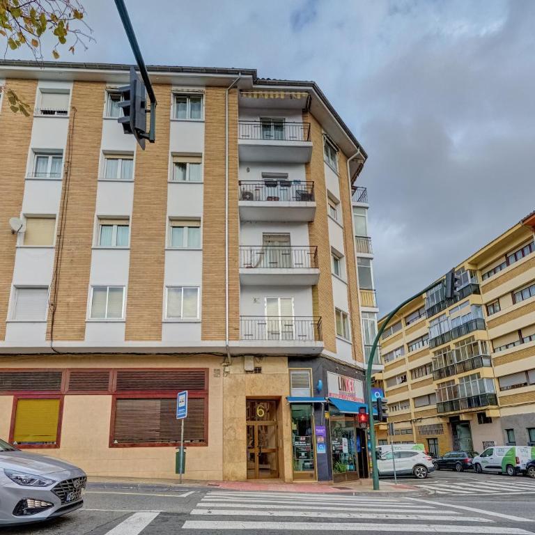 Buenaventura by Clabao - Three-Bedroom Apartment - 28