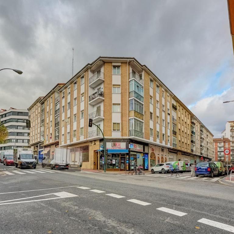 Buenaventura by Clabao - Three-Bedroom Apartment - 29