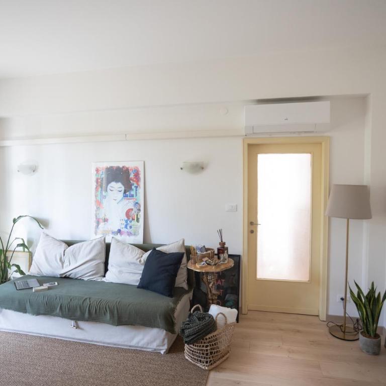 Fonderia 9 - Appartamento con 2 Camere da Letto - 86