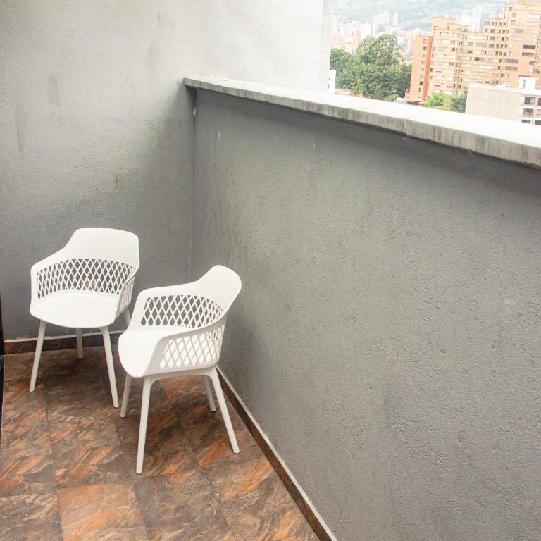 Frente a Viva Envigado, AC, moderno e iluminado - One-Bedroom Apartment - 19