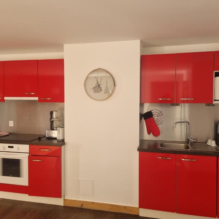 Grand appartement rénové · Proche pistes · Sud · Balcon · 11 pers · Animaux admis - Apartment mit 4 Schlafzimmern - 8