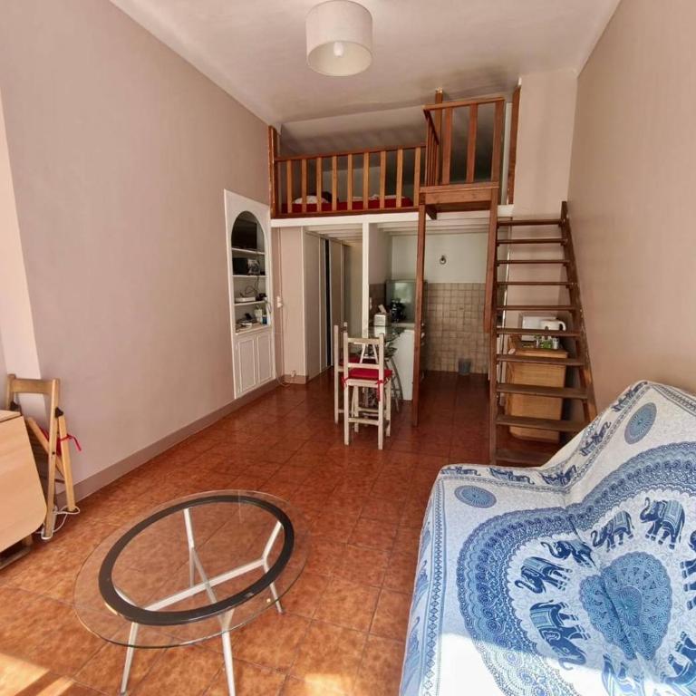 Cannes Suquet proche plage Palais des congrès - 2P + Mezzanine - Appartement 1 Chambre avec Balcon - 1