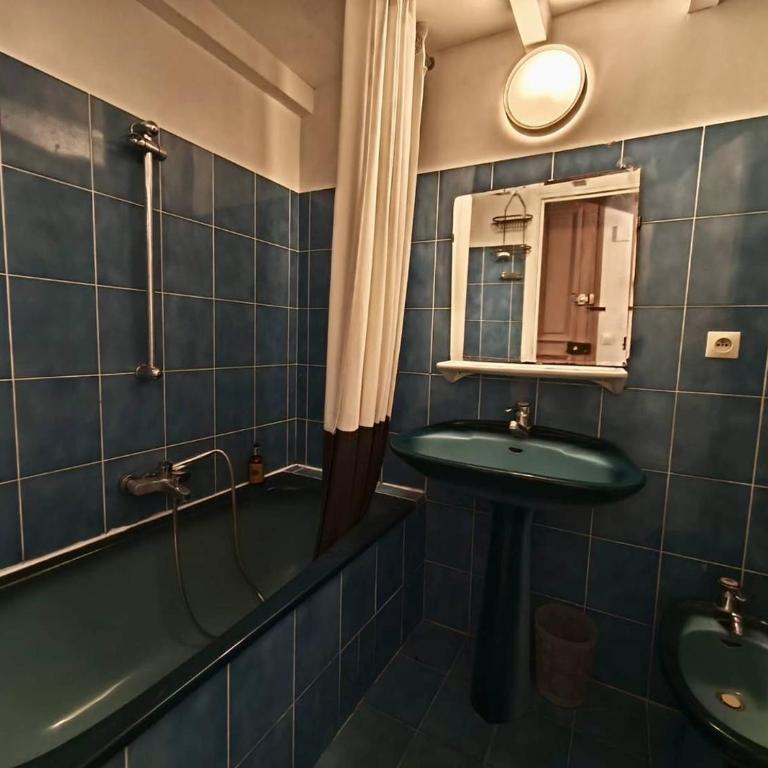 Cannes Suquet proche plage Palais des congrès - 2P + Mezzanine - Appartement 1 Chambre avec Balcon - 5