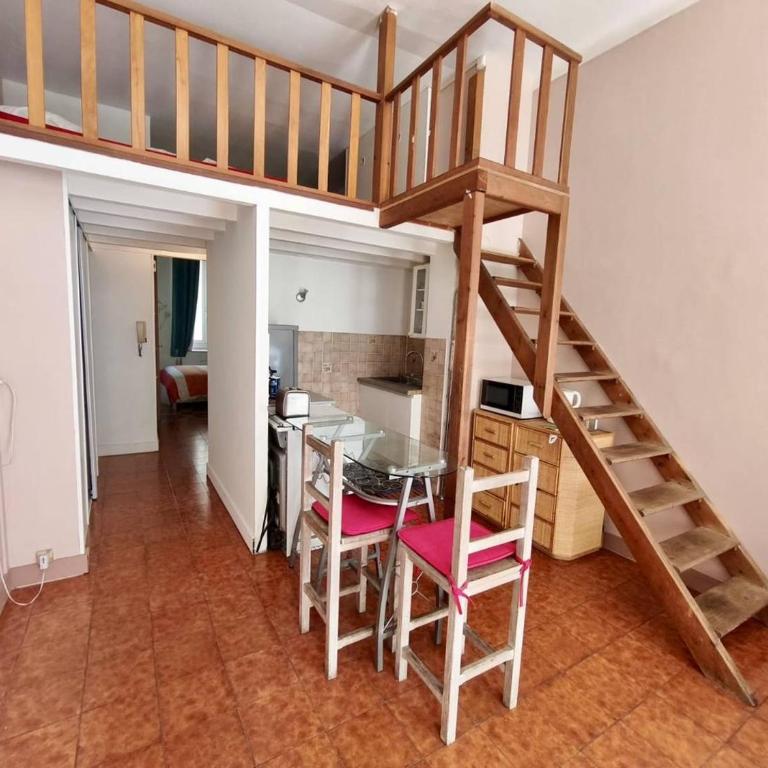 Cannes Suquet proche plage Palais des congrès - 2P + Mezzanine - Appartement 1 Chambre avec Balcon - 6