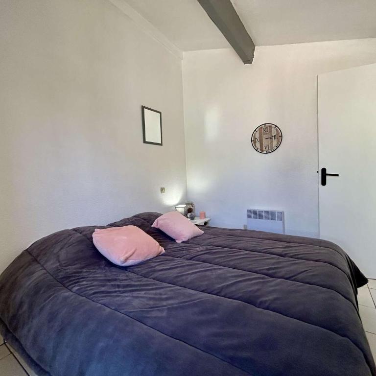 Jolie maison située dans un quartier calme SAINT CYPRIEN SC010-013 - Maison 2 Chambres - 9