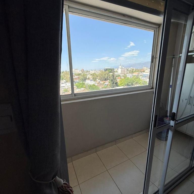 Cómodo y moderno con excelente vista y ubicación - Apartamento de 2 dormitorios - 9