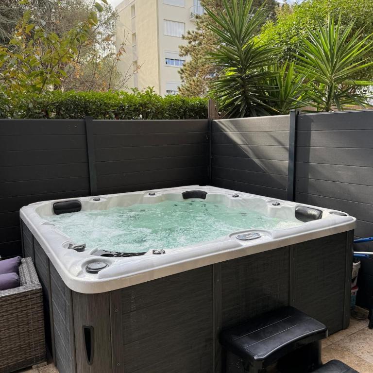 Antibes - 3 pièces cosy avec jacuzzi & grande terrasse - Appartamento con 3 Camere da Letto - 17