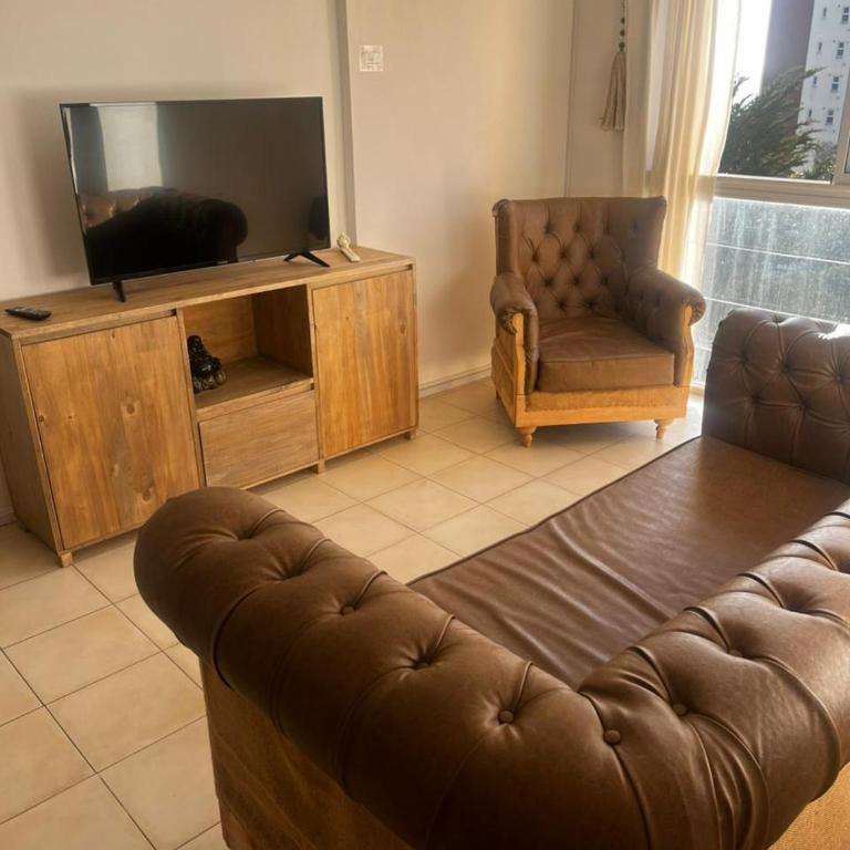 Metro - Two-Bedroom Apartment - 19