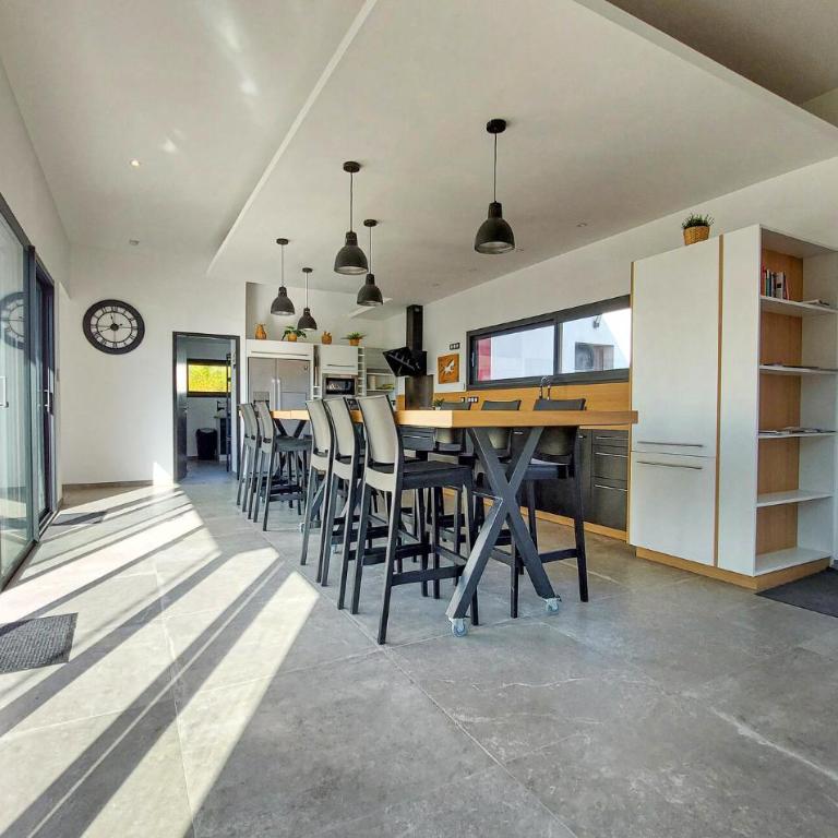 Villa Piscine Intérieure - Ferienhaus mit 4 Zimmern - 8