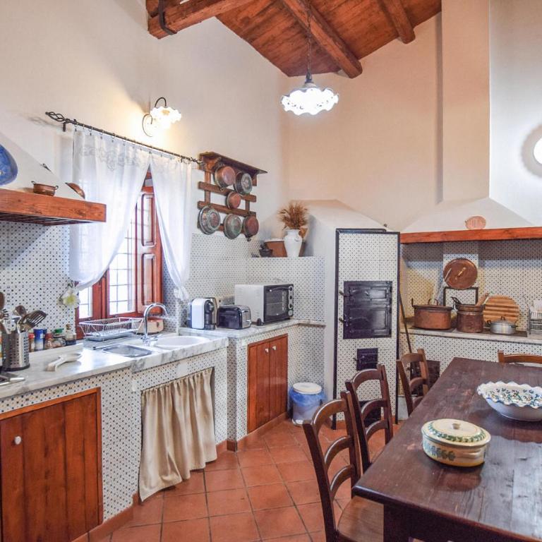 Lovely Home In Modica - Casa Vacanza con 6 Camere da Letto - 4