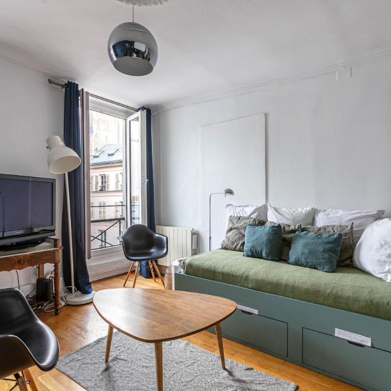 Paris Rooftop Views Cosy Separate Living Stay - One-Bedroom Apartment - 10