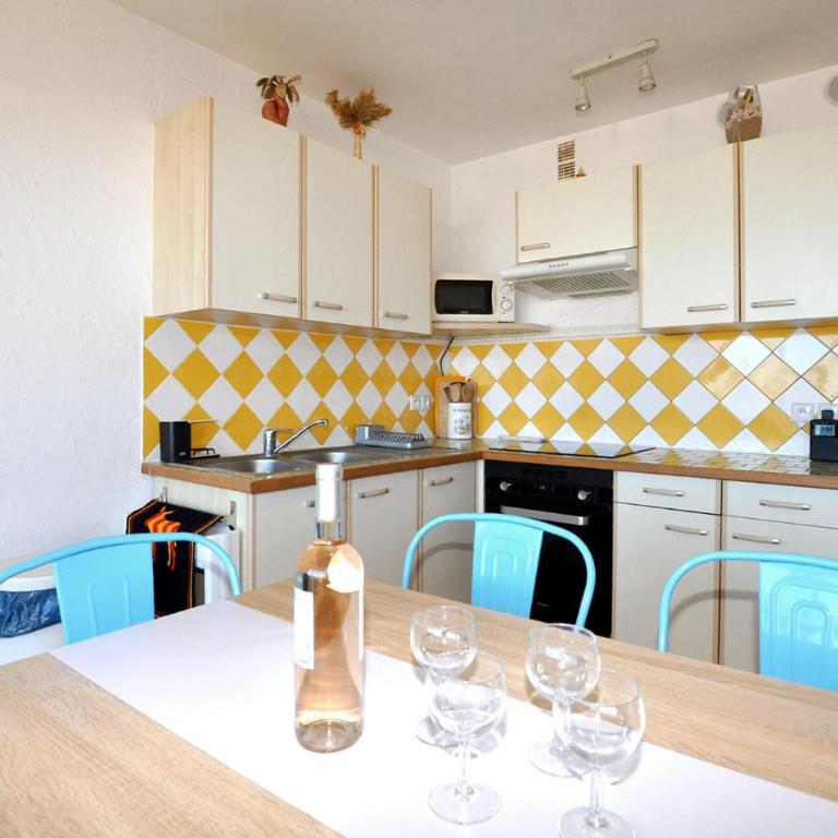 2 Bedroom Nice Apartment In Saint-Cyprien Plage - Appartement 2 Chambres - 8
