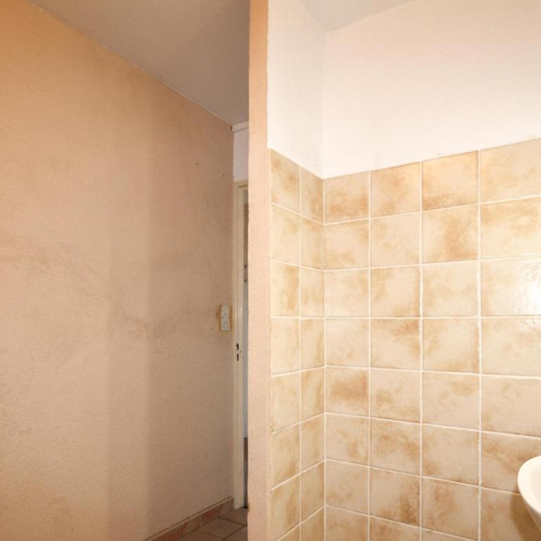 2 Bedroom Nice Apartment In Saint-Cyprien Plage - Appartement 2 Chambres - 18
