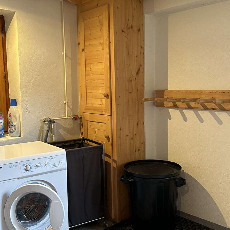 Chalet spacieux 8 pièces, 14 personnes, prés des pistes, parking - Chalet 3 Chambres - 14