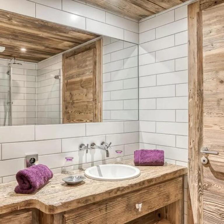 Chalet Javen - 520m2 avec piscine chauffée et home cinéma - Chalet - 34